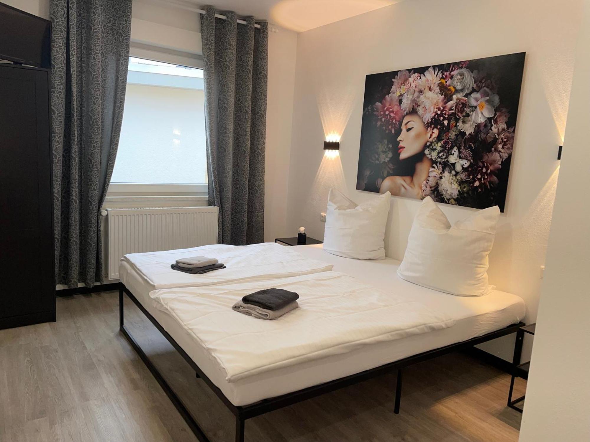 Pension An Der Hessenhalle Гисен Экстерьер фото